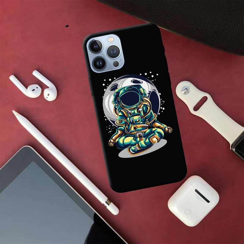 Iphone 13 Pro Astronaut Printed Slim Cases