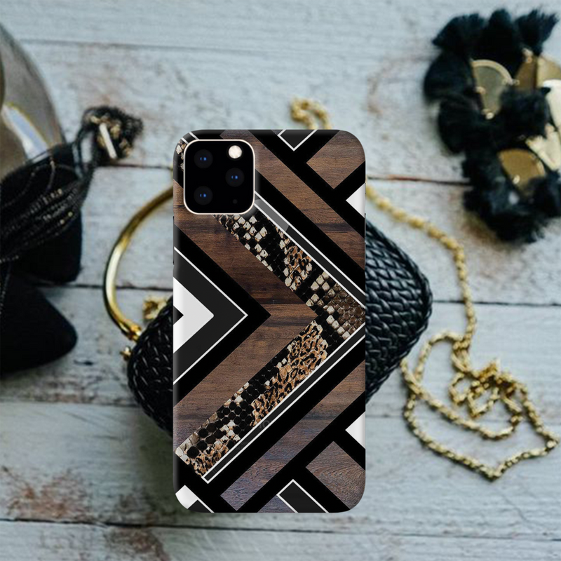 Carpet Pattern Black, White and Brown Pattern Mobile Case Cover For Iphone 11 Pro