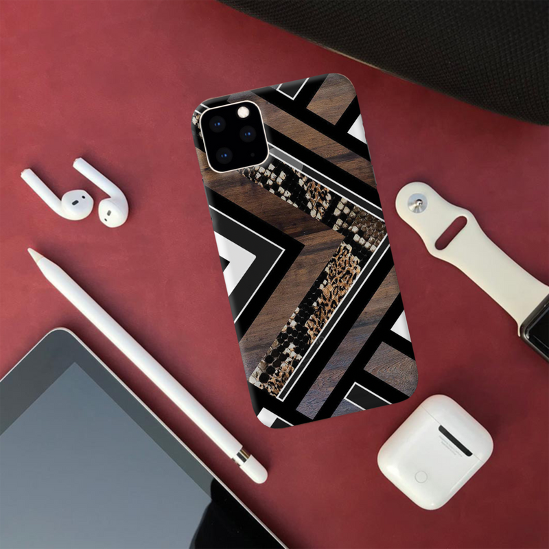 Carpet Pattern Black, White and Brown Pattern Mobile Case Cover For Iphone 11 Pro